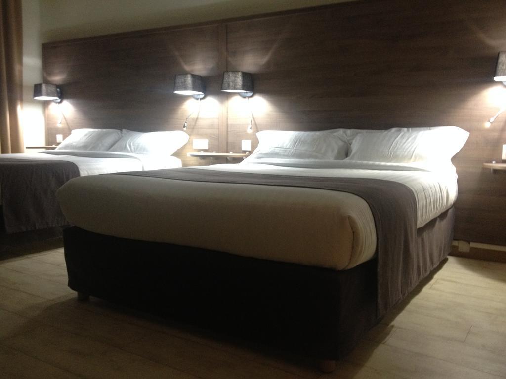 Hotel Univers Carpentras Cameră foto